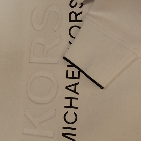 MICHAEL KORS SWEATSHIRT NEW!!!! - Picture 3 of 3